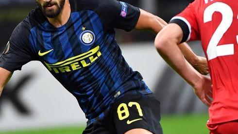 Un gol di Candreva tiene accese le speranze dell’Inter 