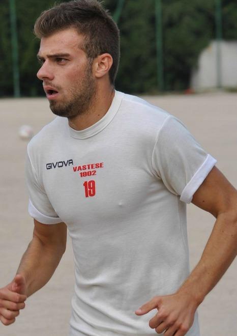 Bomber Maimone esulta «Che bello il gol al Parma» 