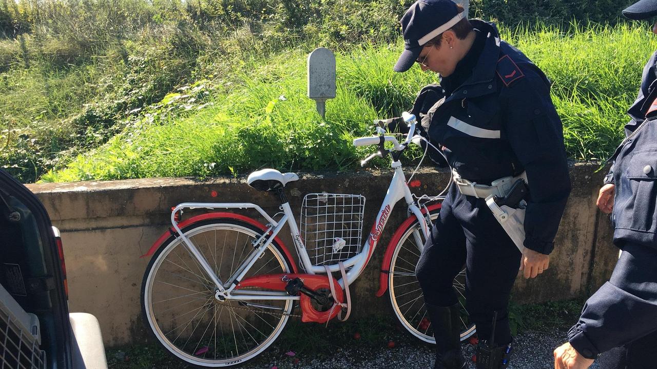Coniugi feriti sulla pista ciclabile
