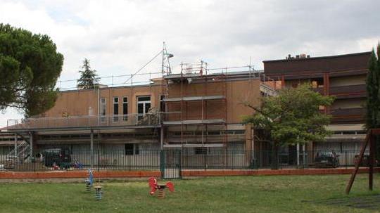 La scuola Carducci di Empoli (foto d’archivio)