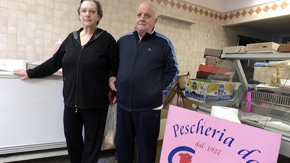 «Chiudo, la piazza ormai è diventata invivibile»