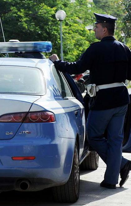 Scippata all’uscita dalla Coop 