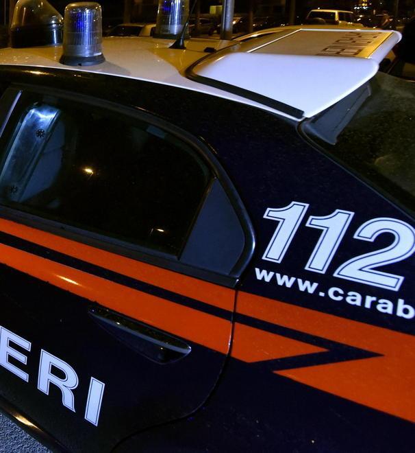 Beccati a rubare dentro le auto in sosta