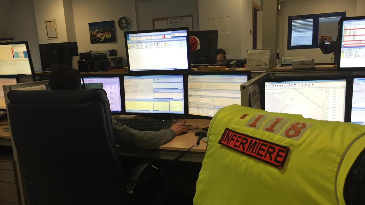 La centrale operativa del 118 dell'ospedale Versilia