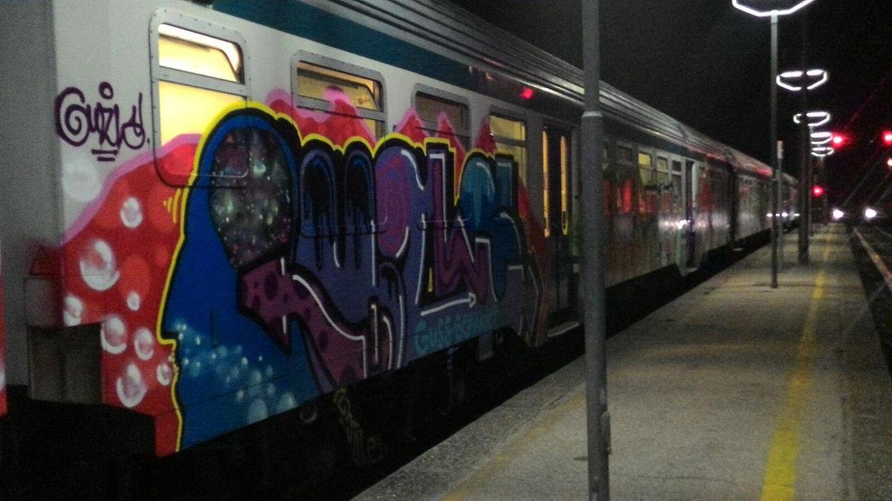 Il treno con i graffiti