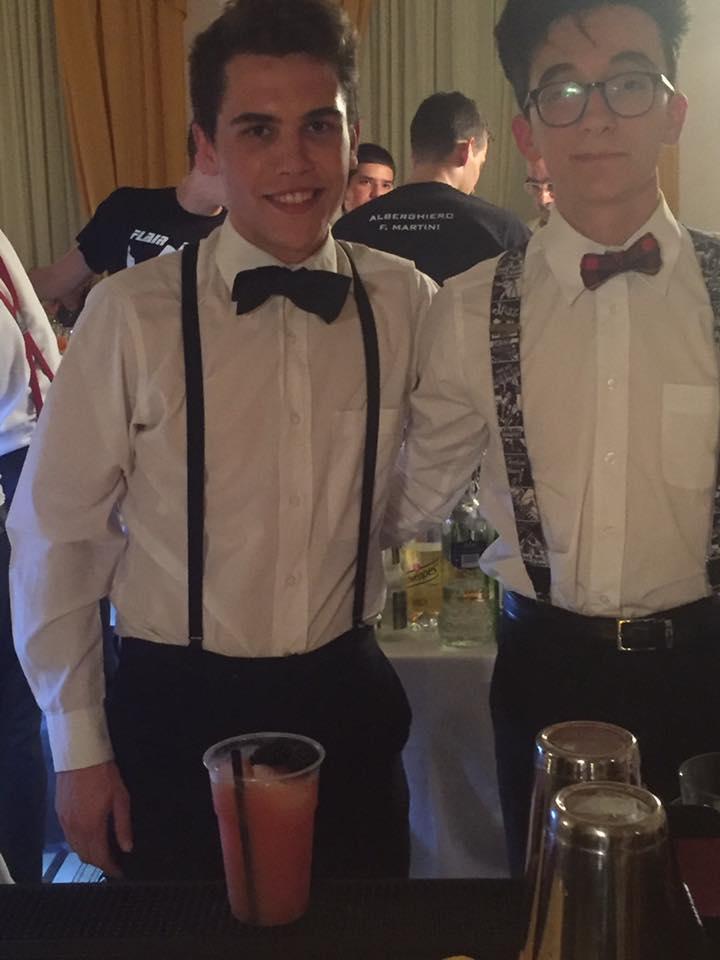 Due studenti alla serata per Amatrice