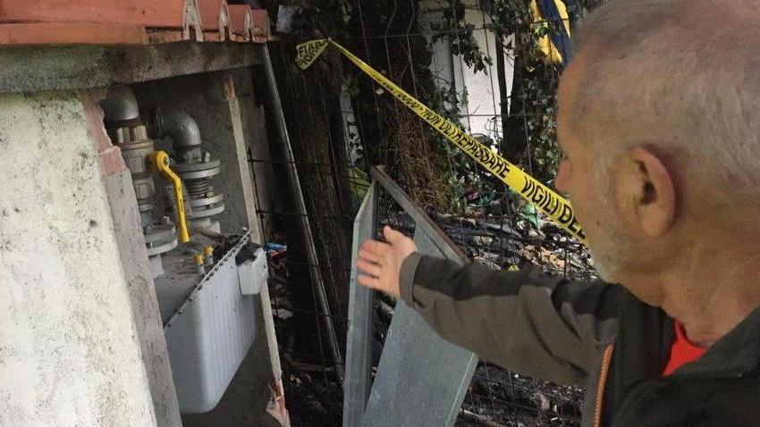 Incendio nei depositi degli Arsenali Repubblicani
