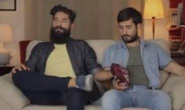 Sul web c’è uno spot che spopola 