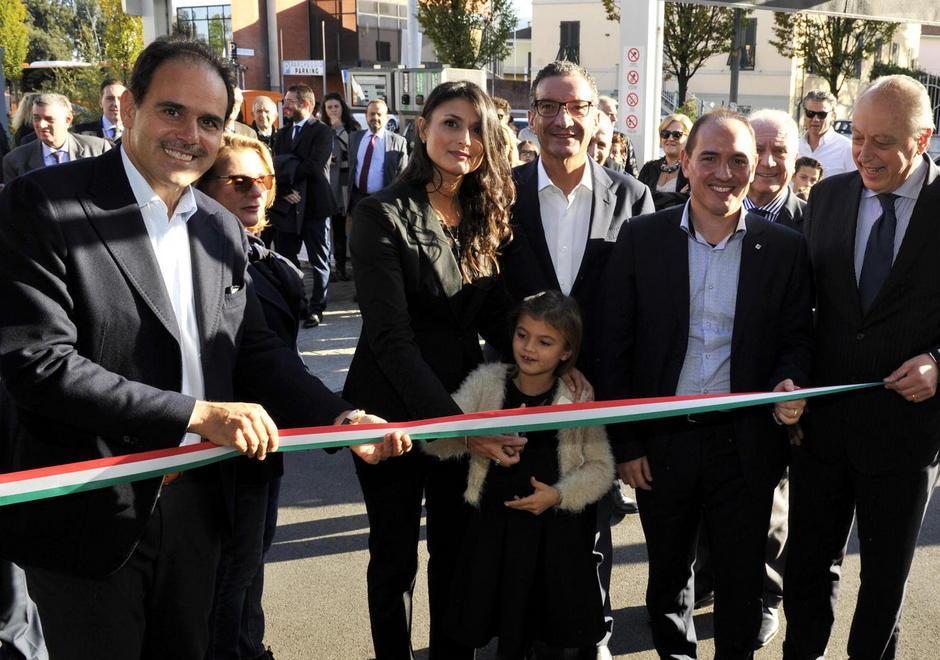 Taglio del nastro per la rinnovata sede Aci Lucca
