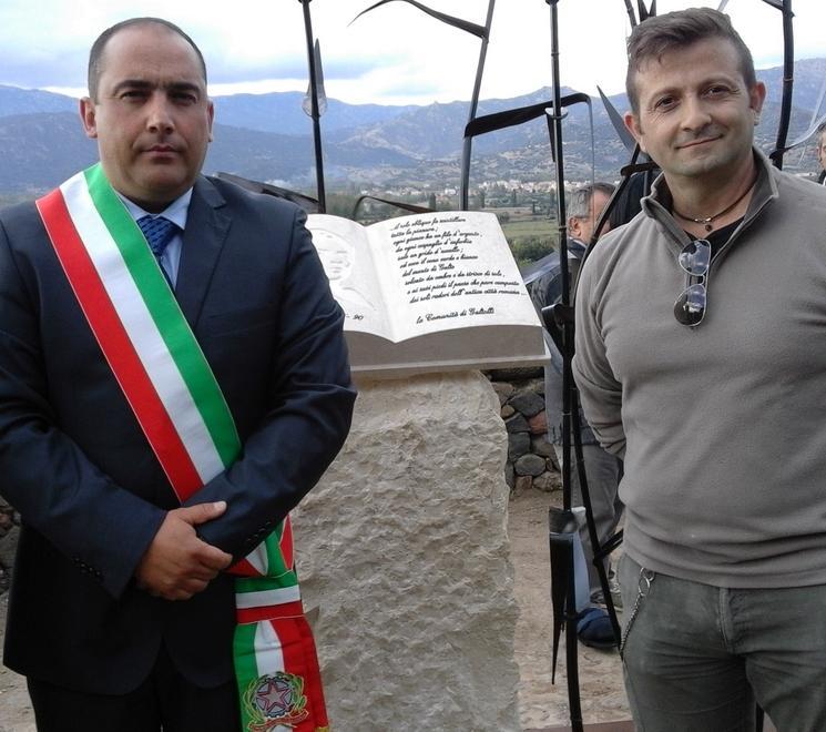 Galtellì, un monumento in onore di Grazia Deledda 