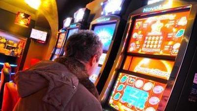 Lotta alle slot machine: nuove regole e tagli Tari