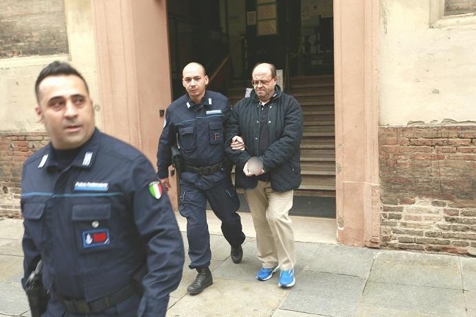 Francesco Grieco all'uscita dal Tribunale dopo la lettura della sentenza