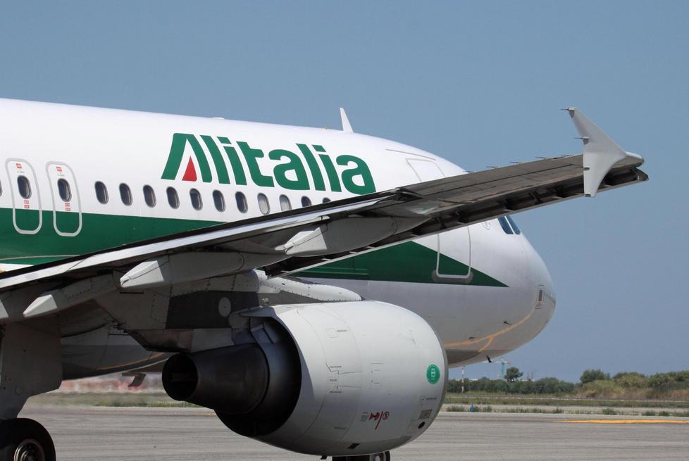 Ponte dei Santi, da Alghero aerei sold out 