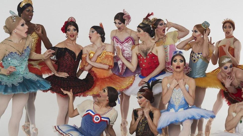 Les Ballets Trockadero, a Carpi si sorride con la danza