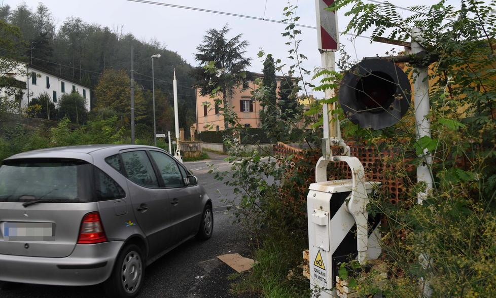 Passaggi a livello sicuri, spetta alle Fs 
