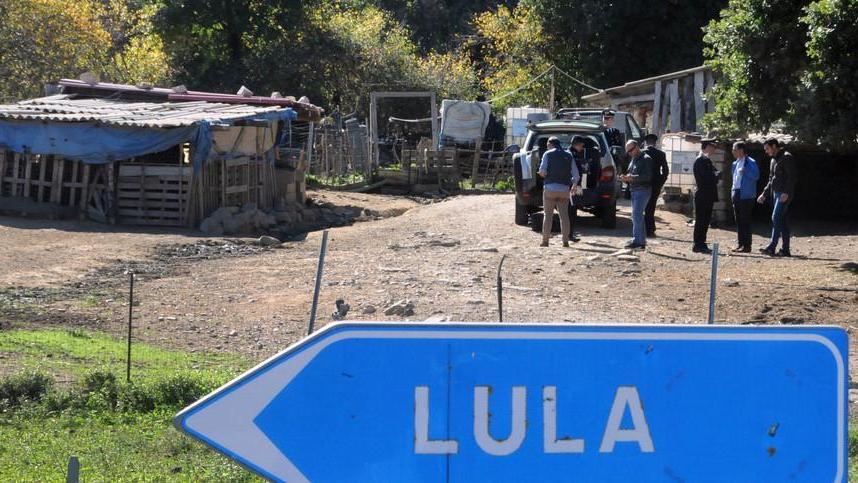 Omicidi a Lula, il sindaco: «Questa violenza rigetta il paese nel baratro» 
