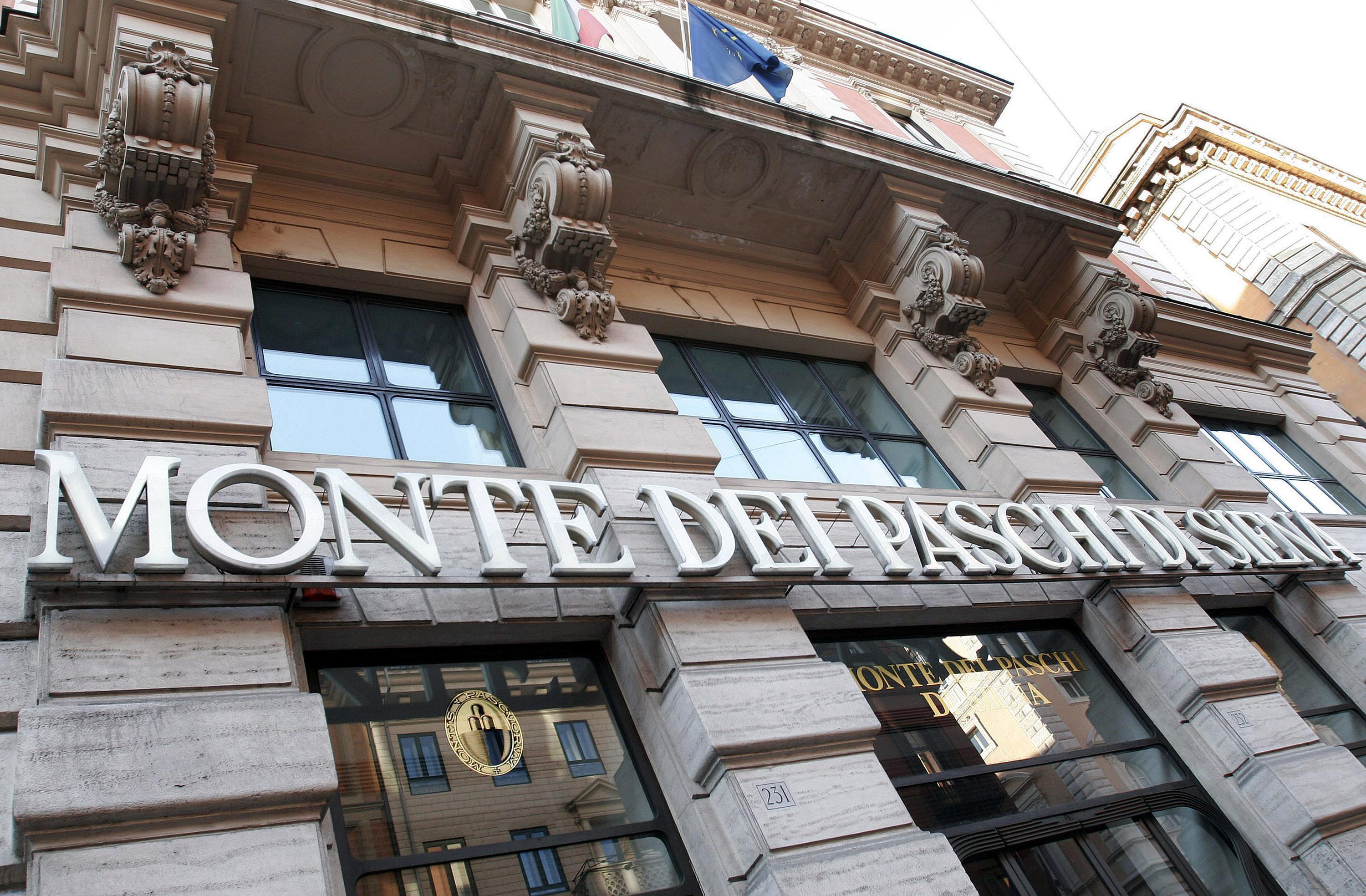 Mps, ecco il nuovo piano industriale: 2600 esuberi e 500 filiali da chiudere
