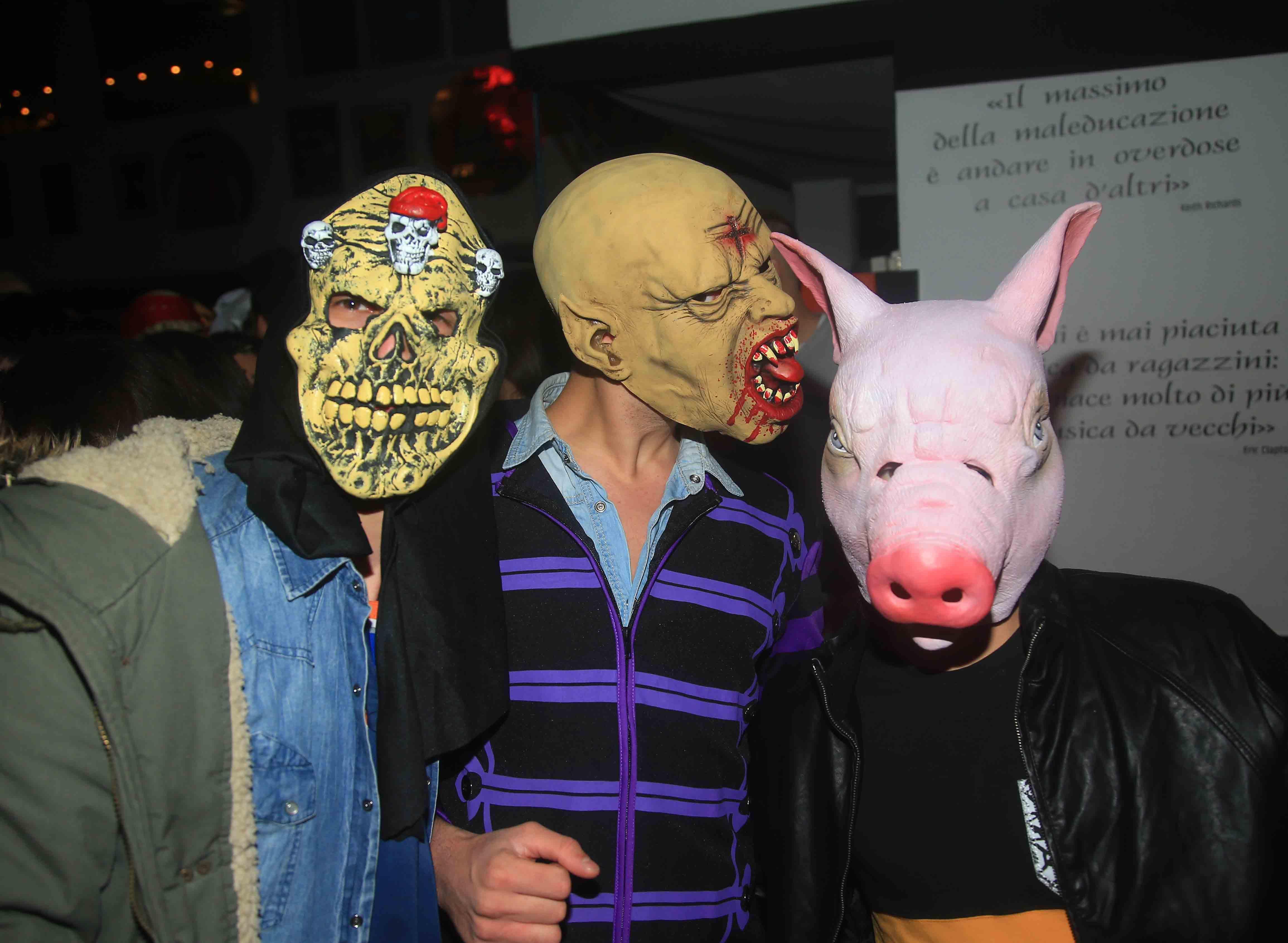 Veglia di preghiera anti-Halloween in chiesa a San Valentino 