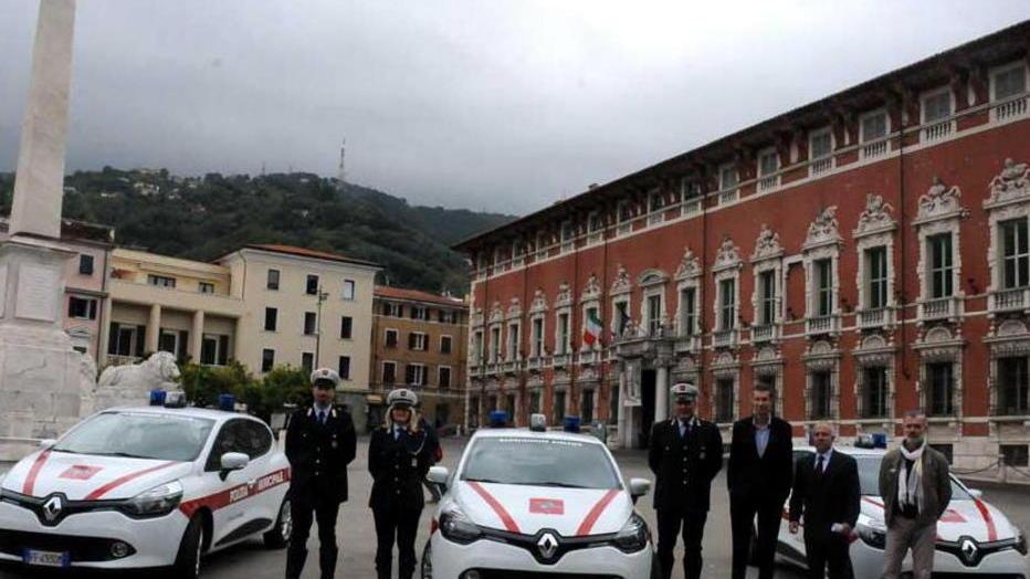 Tre nuove auto per la polizia municipale
