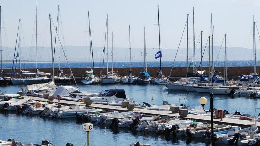 Isola Rossa da record il porto fa il pieno con le tariffe ridotte