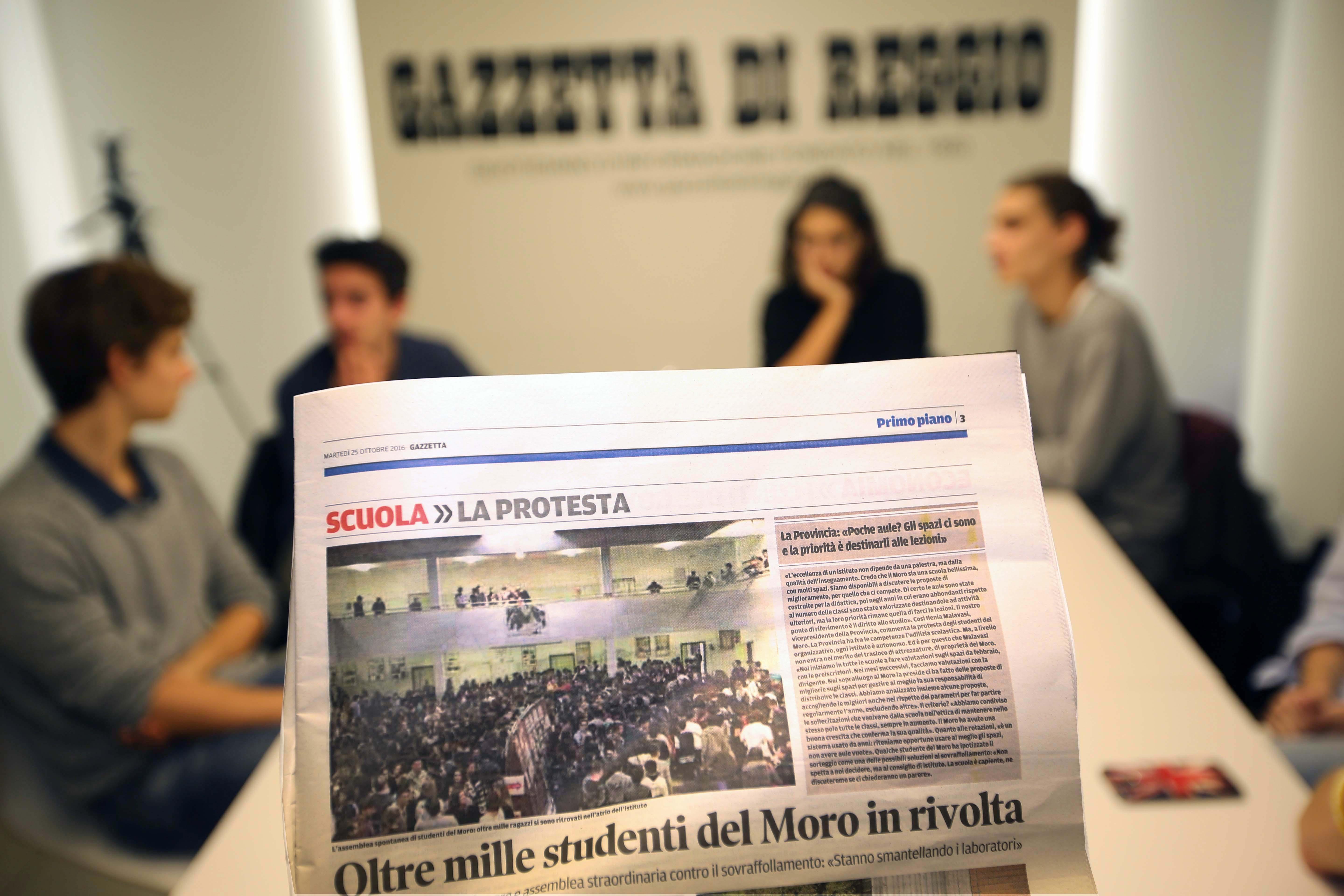 Liceo sovraffollato, gli studenti: "Più pianificazione o numero chiuso al Moro"
