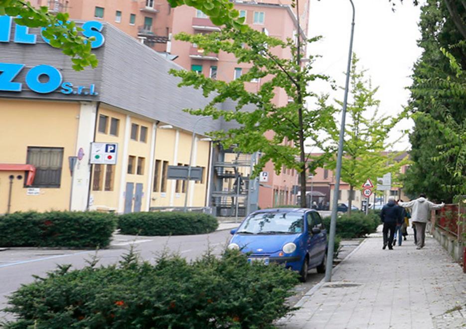 Modena, ruba elettricità alla vicina grazie a un buco nel muro 