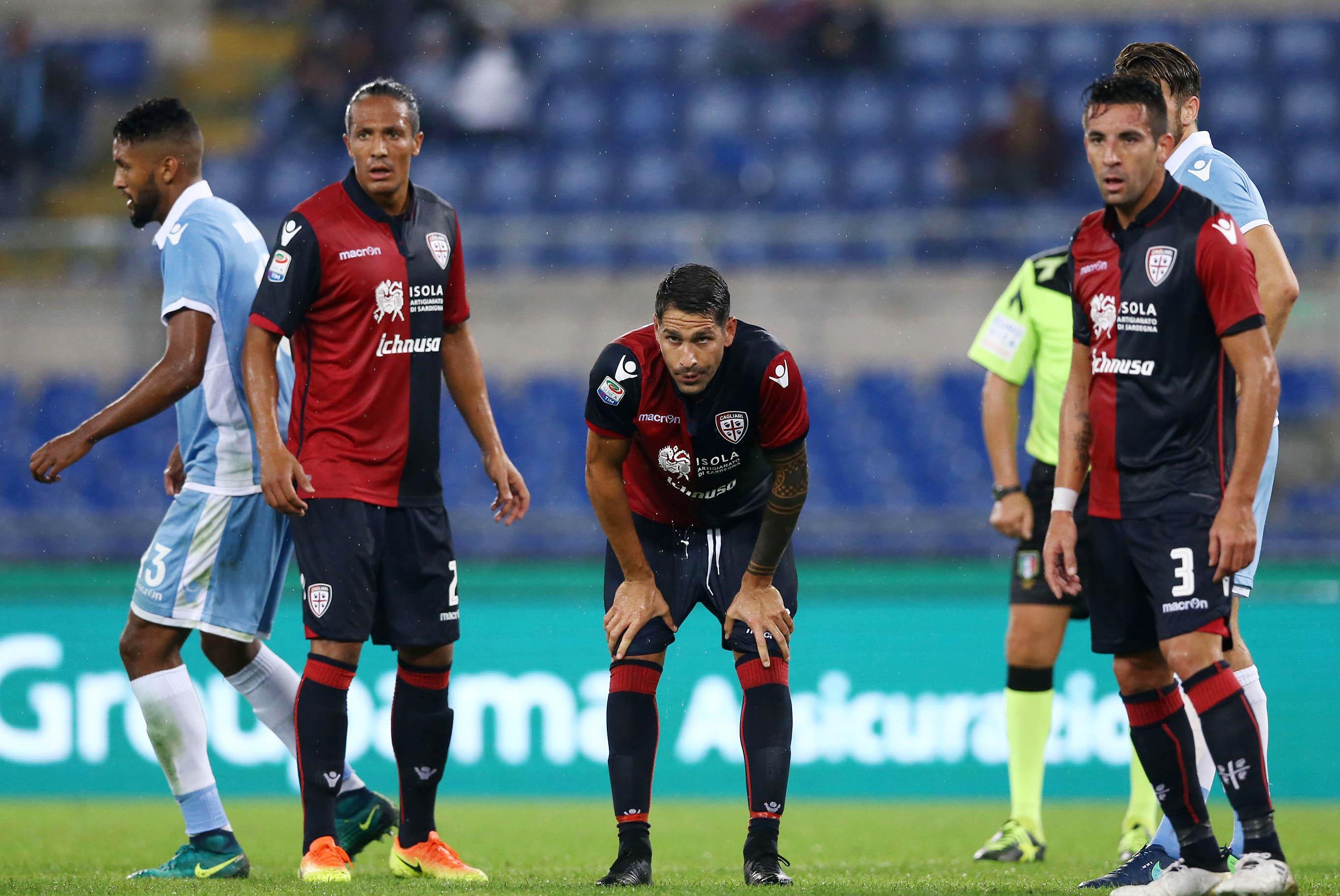 Il Cagliari travolto dalla Lazio: 4-1