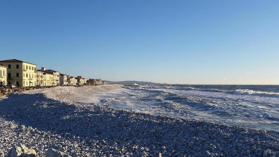 Pedane in spiaggia, l’obiettivo è averle per il 25 aprile 2017