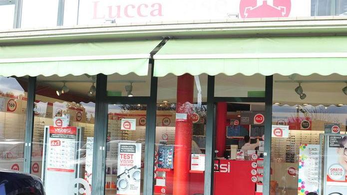 Via cento paia di occhiali al “Vistasì” di viale Europa