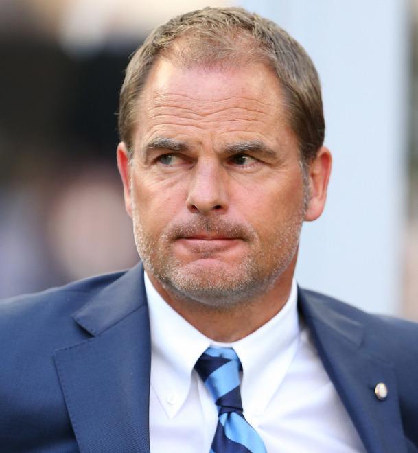Inter, la panchina di De Boer è traballante olandese a rischio anche se batte il Torino