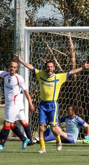 Querelle sullo stadio: «Il Codrongianos restituisca le chiavi» 