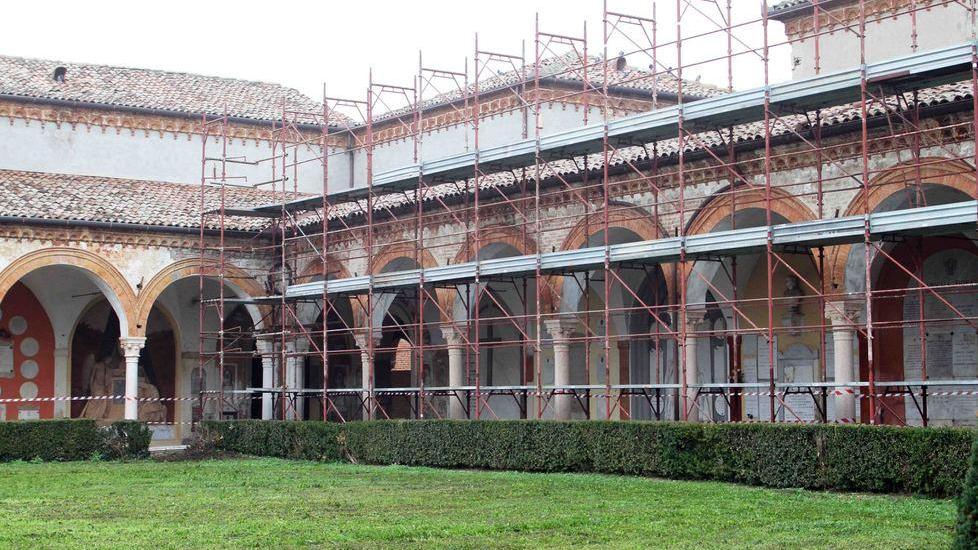 Certosa, cantiere fermo per i giorni dei defunti