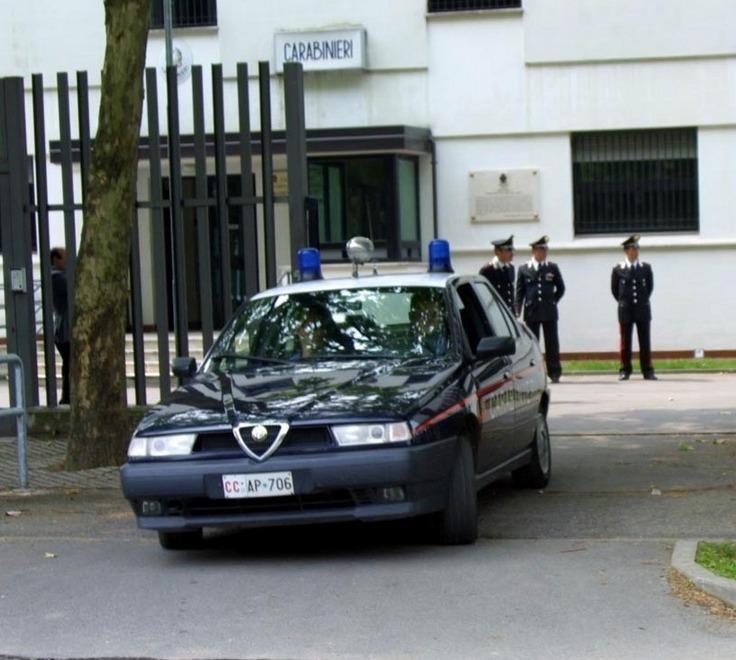 Folle per il mal di denti prende a botte il padre 