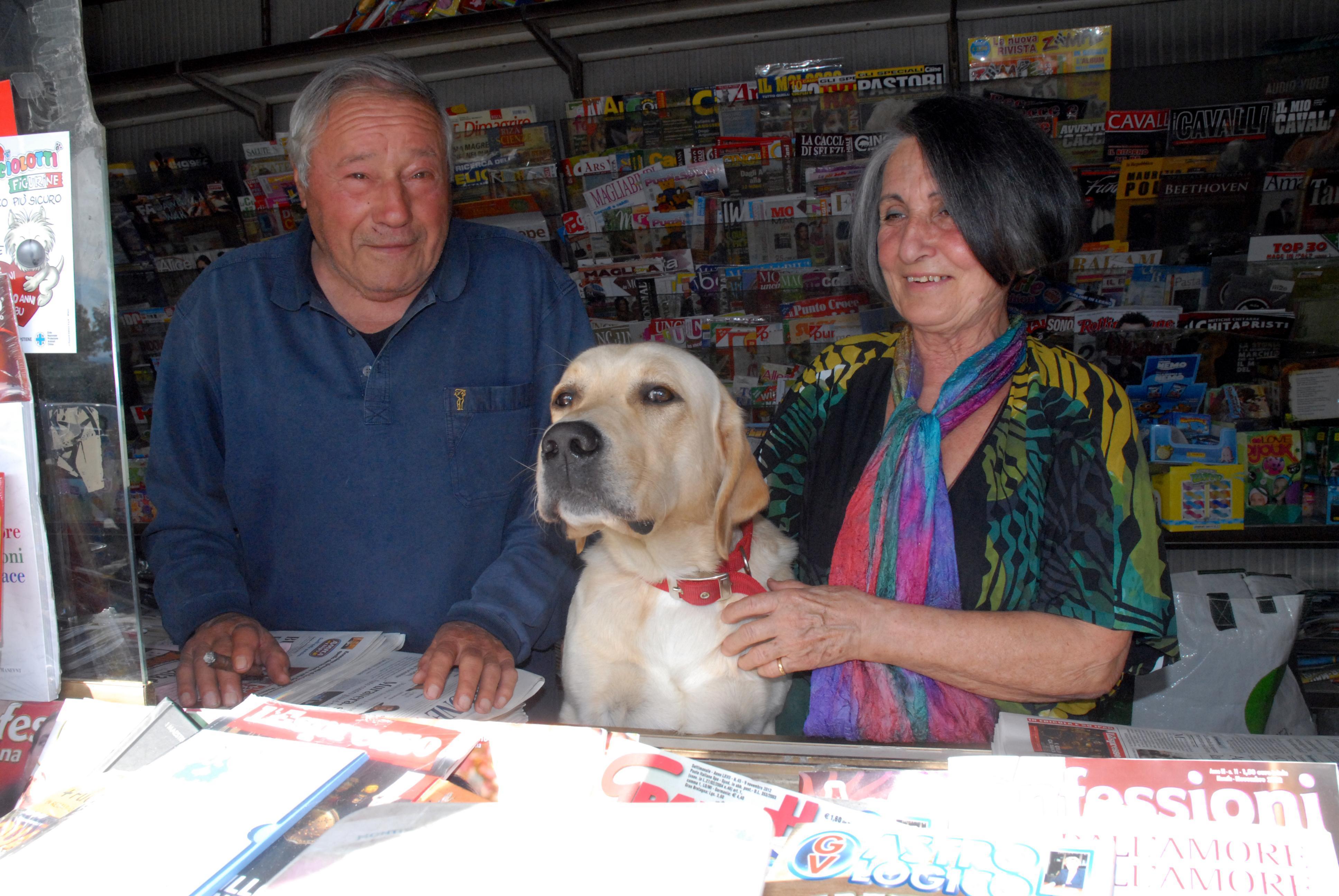Ginetto Ambrosino con la moglie Margherita Spano e il loro cane