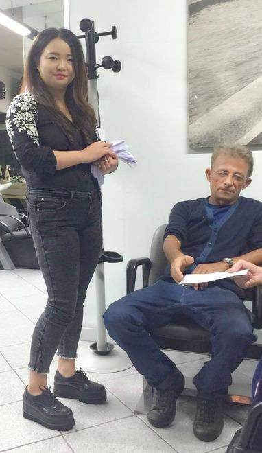 Cinese di 23 anni È lei la paladina di piazza Dante 