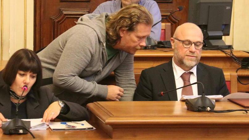 Corte dei conti indaga sull’Odeon Ferrone sul futuro: Spil va avanti