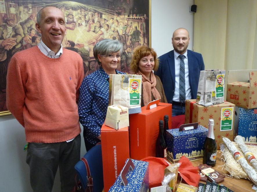 Pacchi natalizi, i ricavi ai terremotati 