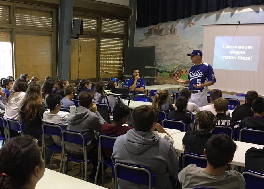 Lo sport e i valori, gli studenti a lezione dai campioni 