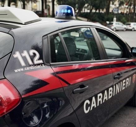 Carpi, pretendeva il pizzo dai negozianti: finisce in manette 