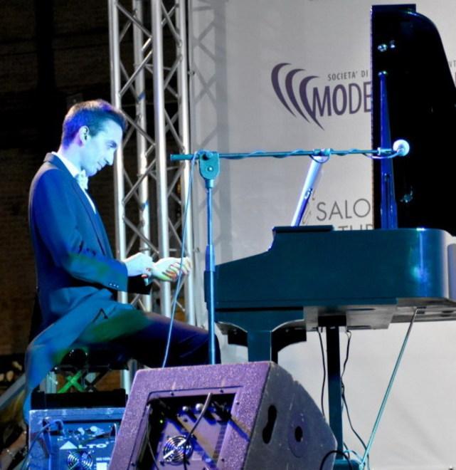 Musica con due giovanissimi 