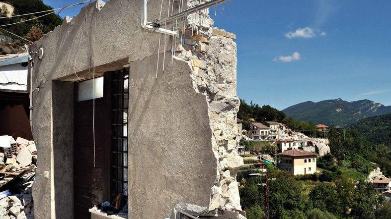 Consegnati gli aiuti ai terremotati