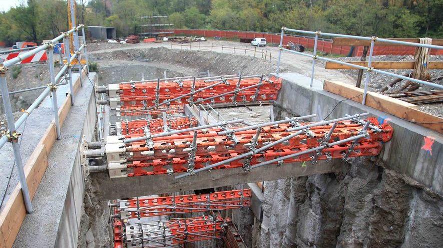 Impianti interrati e un lago da un milione di metri cubi