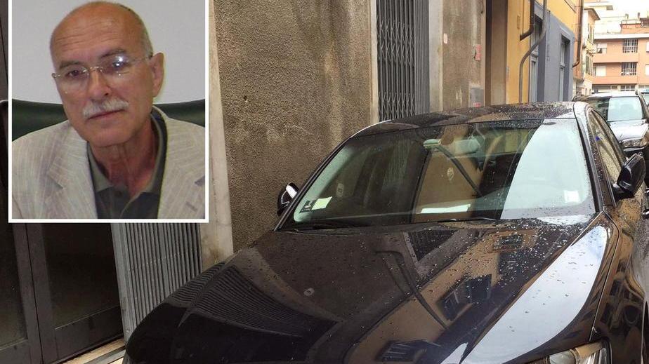 È un caso l’ex sindaco in gita con l’auto blu