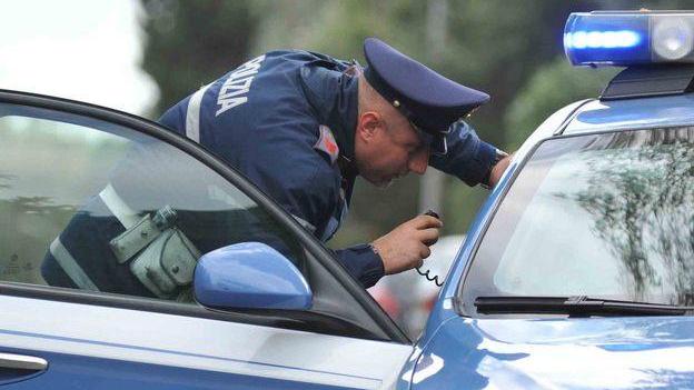 Persone sospette alla Cassa di risparmio Scatta l’allarme per le forze dell’ordine