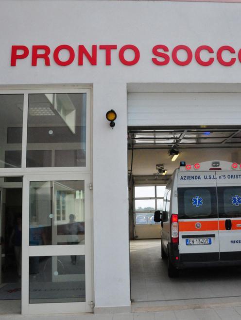 Ancora un pedone investito mentre attraversa sulle strisce