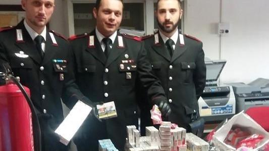 Ladri braccati abbandonano il bottino