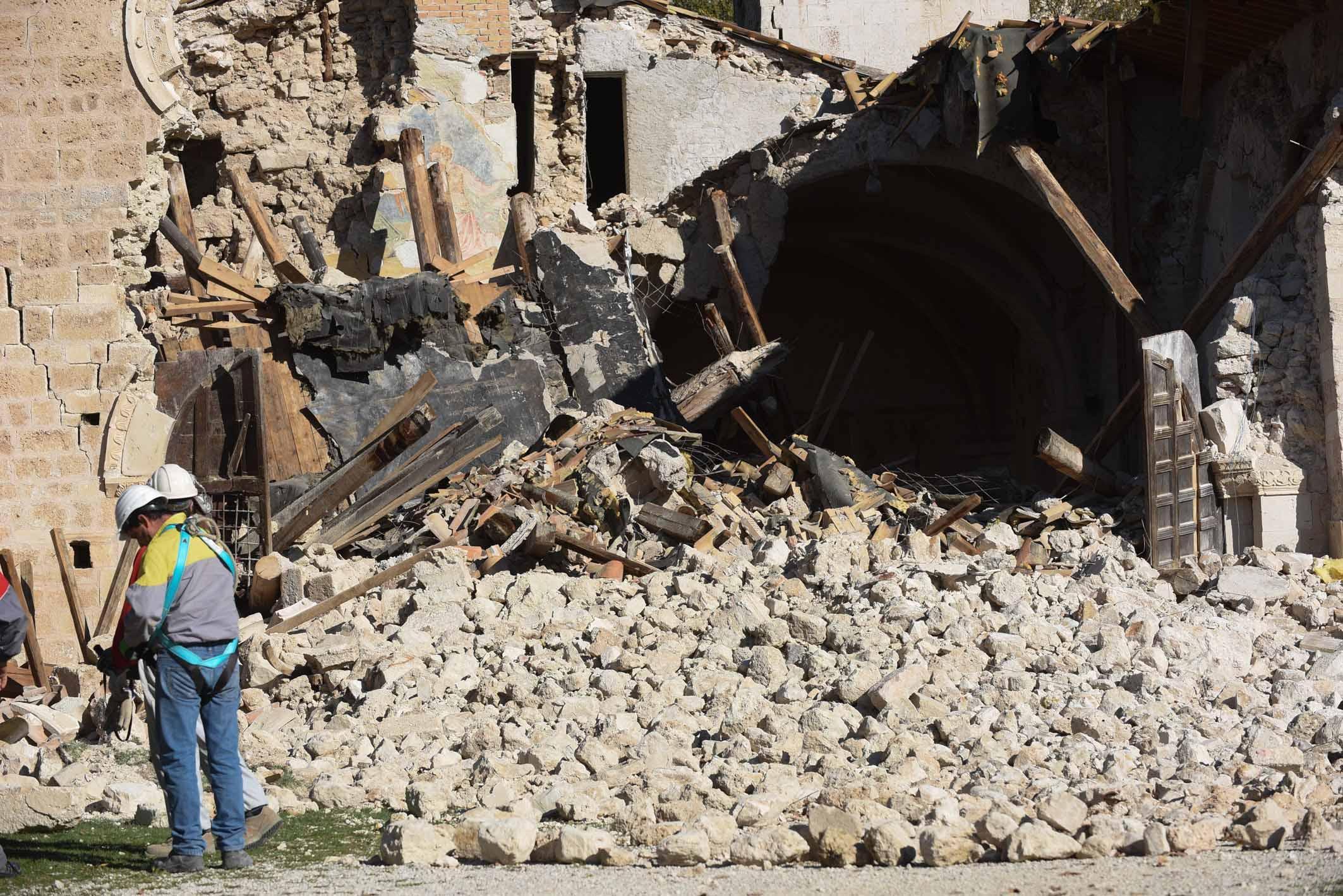 Terremoto: scossa avvertita anche in Emilia-Romagna Da Modena Vigili del fuoco partiti per Norcia