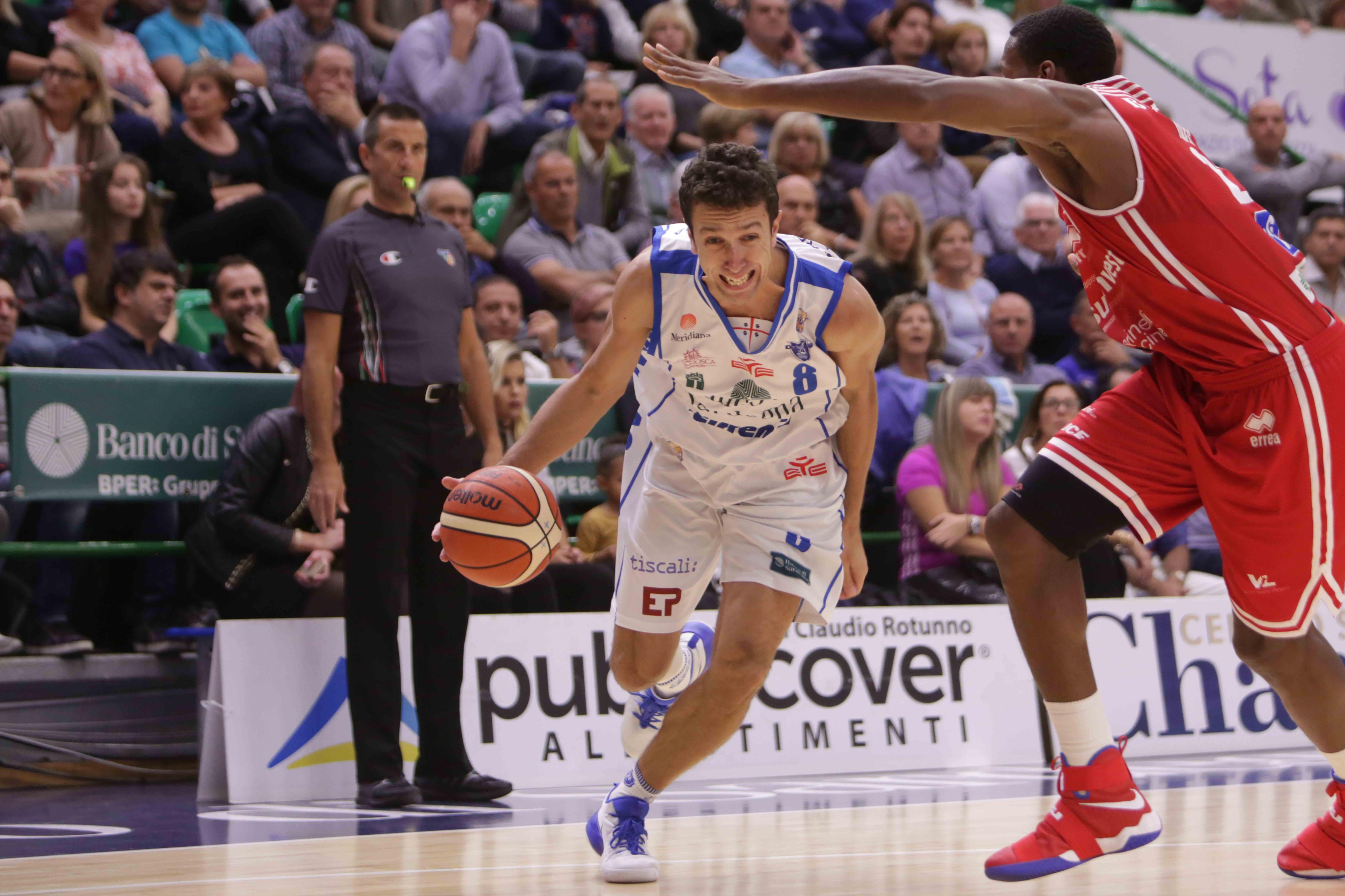 Dinamo travolgente, Pesaro schiantato: finisce 86-59