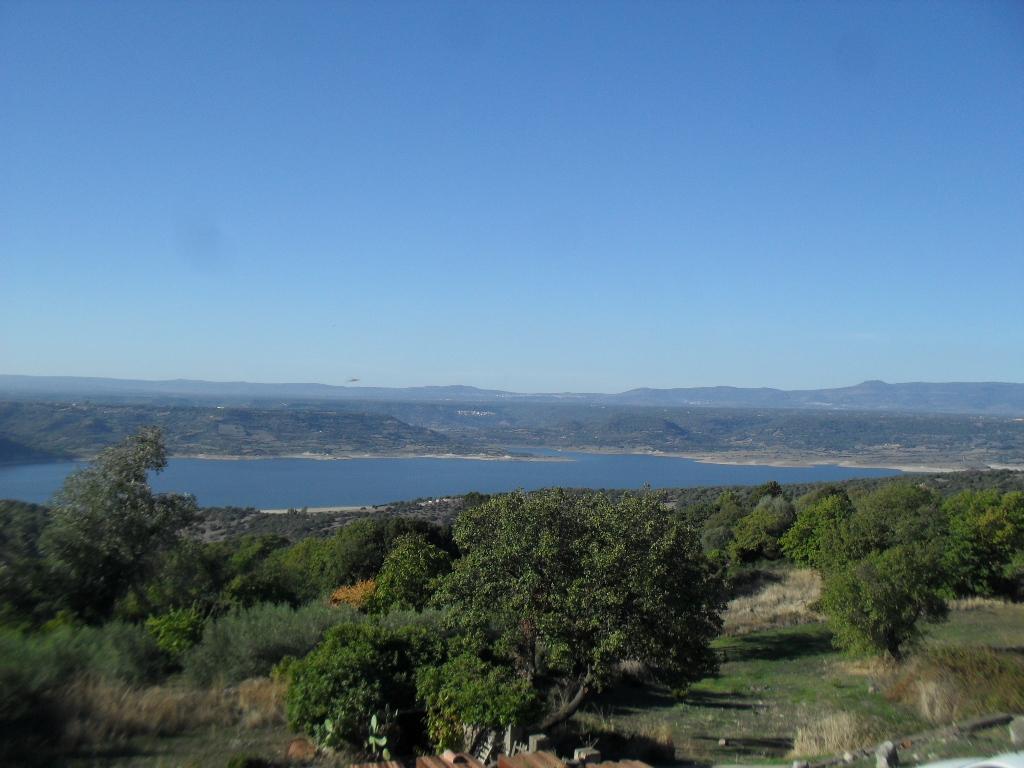 Una veduta del lago Omodeo