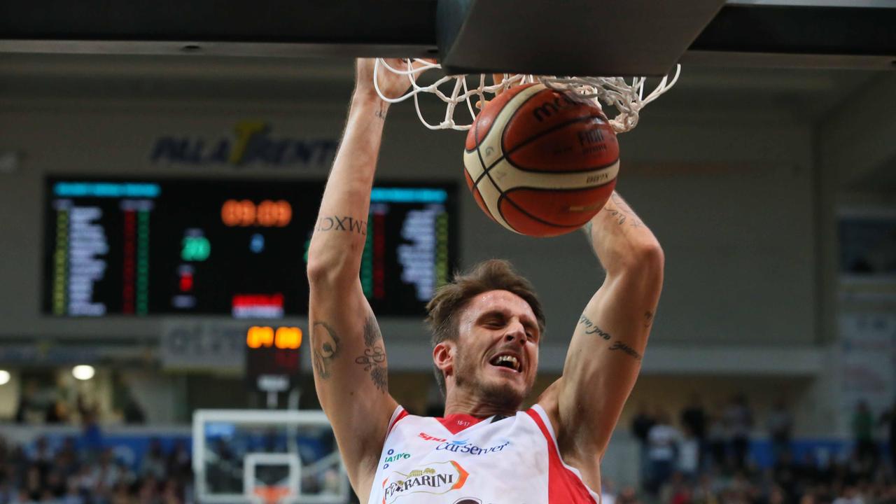A Trento la Grissin Bon scala le Dolomiti e vince 80-84